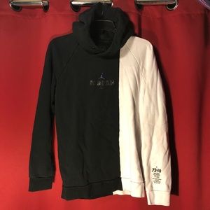 Retro Jordan sweatshirt, half black and white, size S